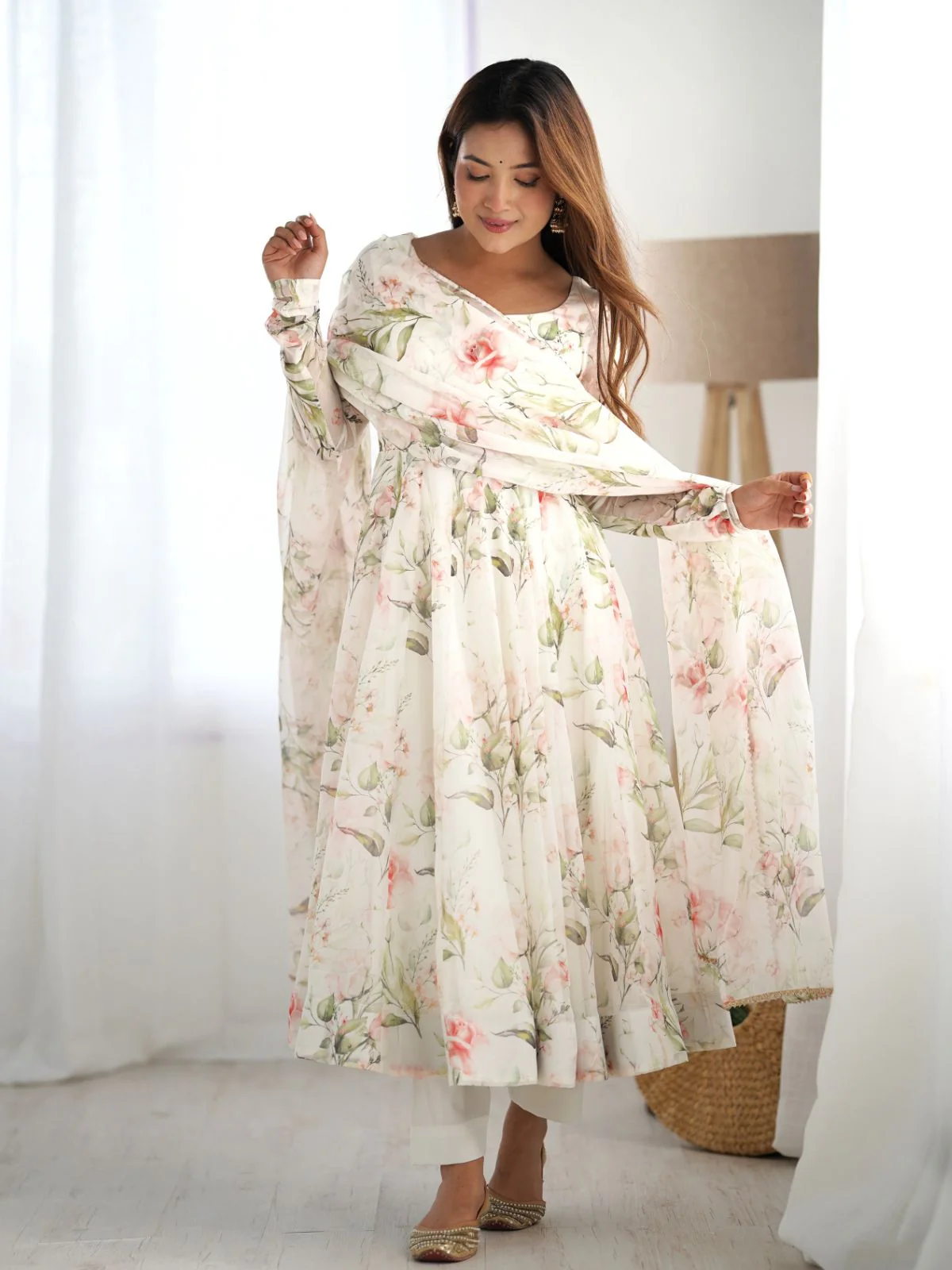Odette Off White Georgette Printed Kurta Set For Women - Image 2