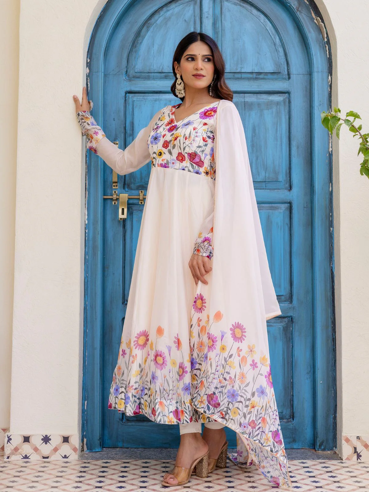 Odette Off White Georgette Solid Stitched Anarkali Kurta Set For Women - Image 3