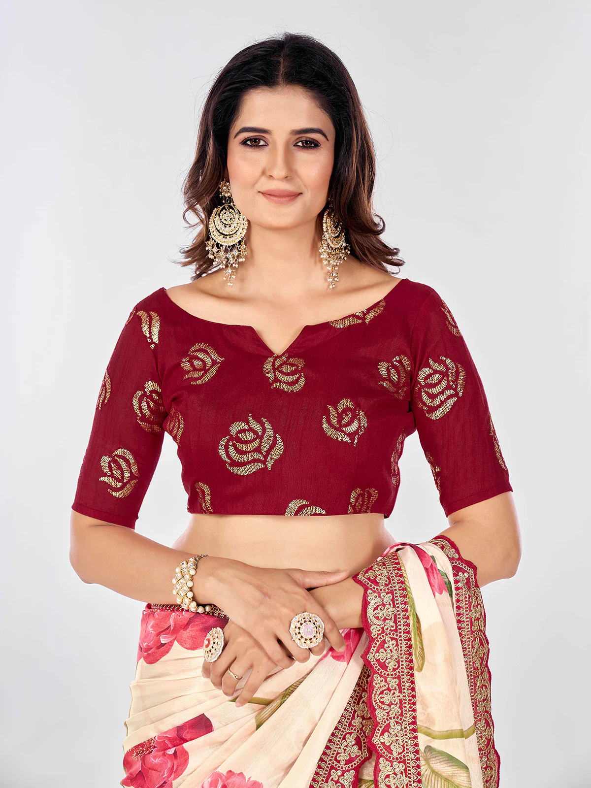 Odette Off White Printed Chiffon Saree With Unstitched Blouse For Women - Image 6