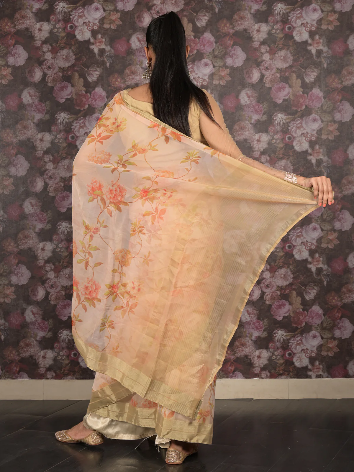 Odette Off White Printed Organza Saree - Image 4