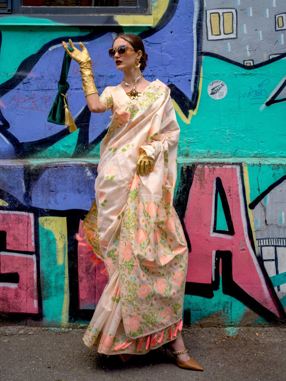 Odette Off White Silk Blend Woven Saree With Unstitched Blouse For Women