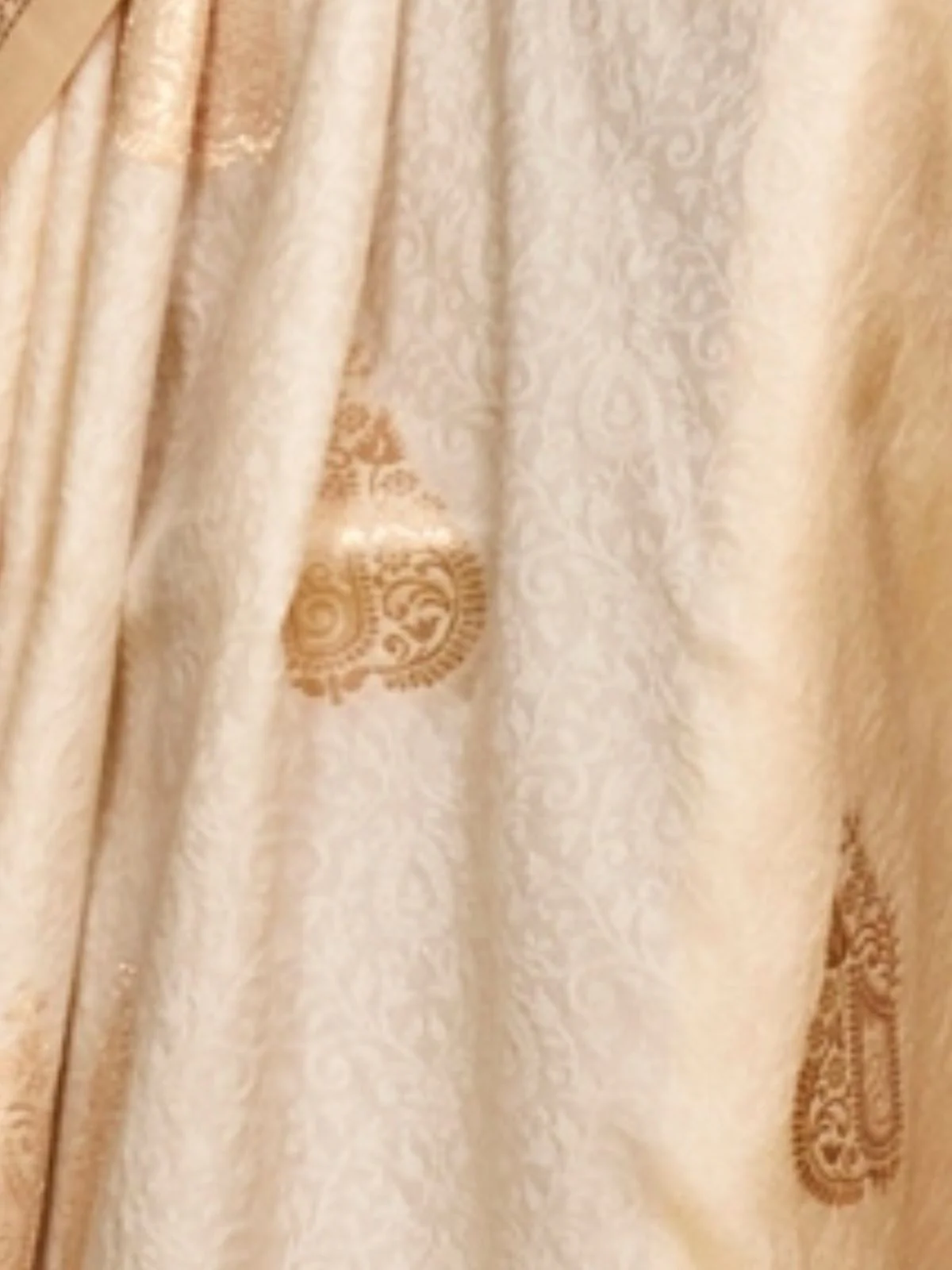 Odette Off White Silk Blend Woven Saree With Unstitched Blouse For Women - Image 3
