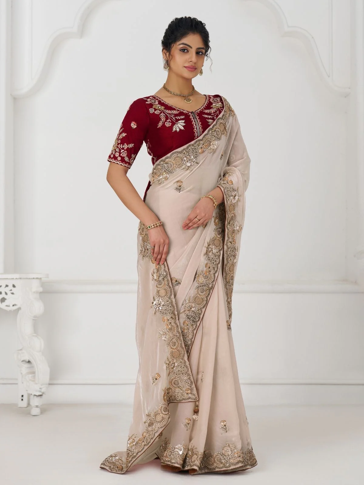 Odette Off White Viscose Silk Embroidered Saree For Women - Image 2