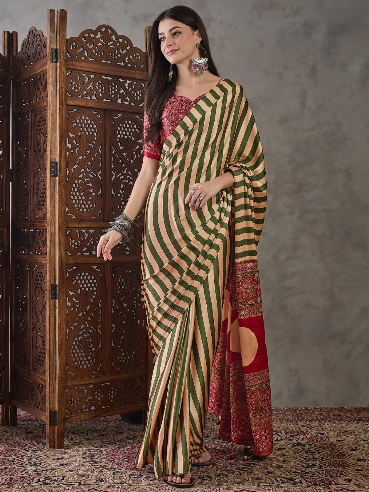 Odette Olive And Cream Silk Blend Printed Elegant Saree For Women
