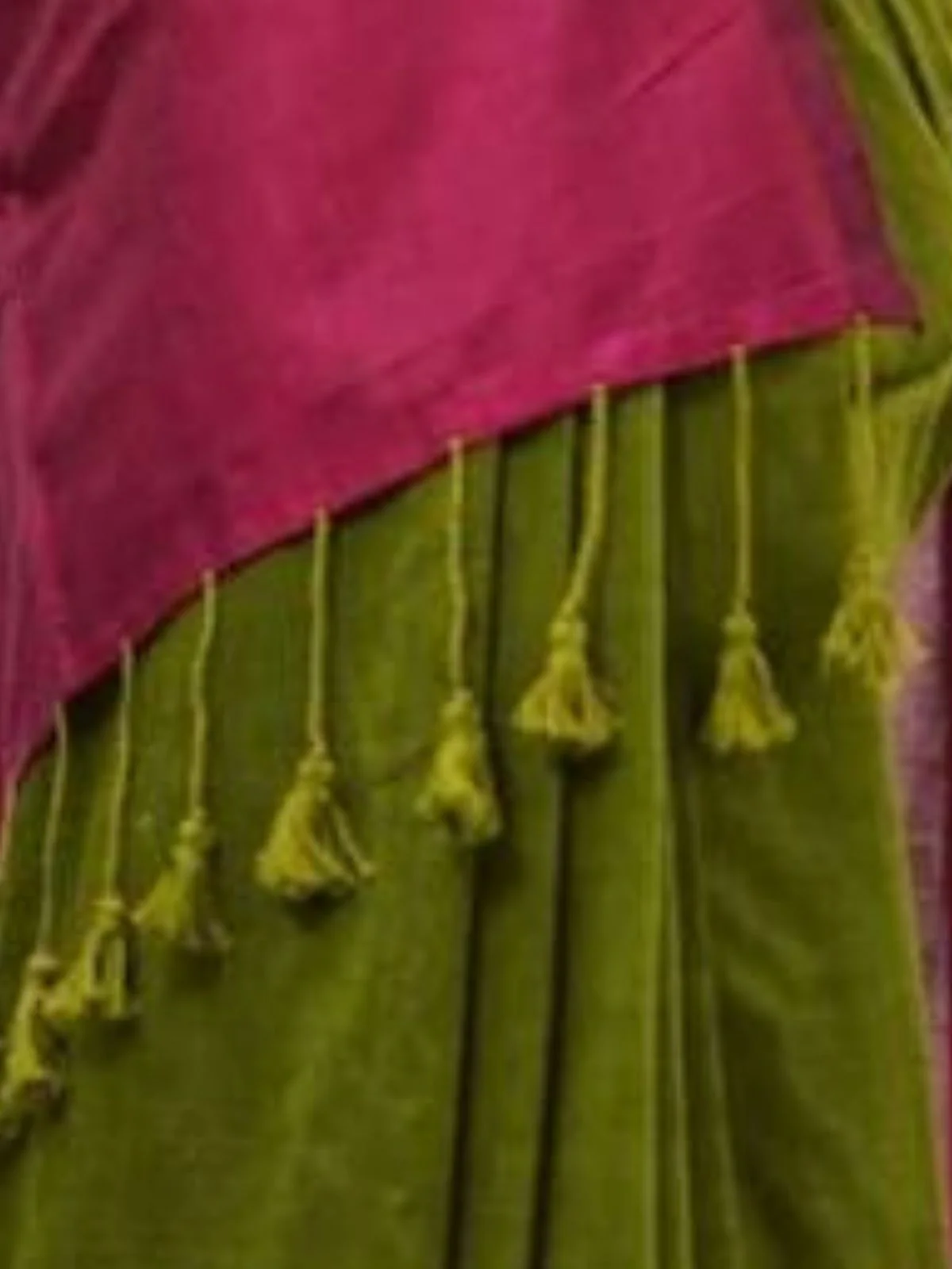 Odette Olive Cotton Blend Solid Saree For Women - Image 3