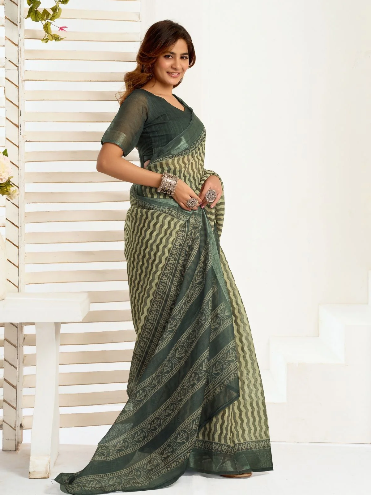 Odette Olive Cotton Linen Zari Work Saree For Women - Image 2