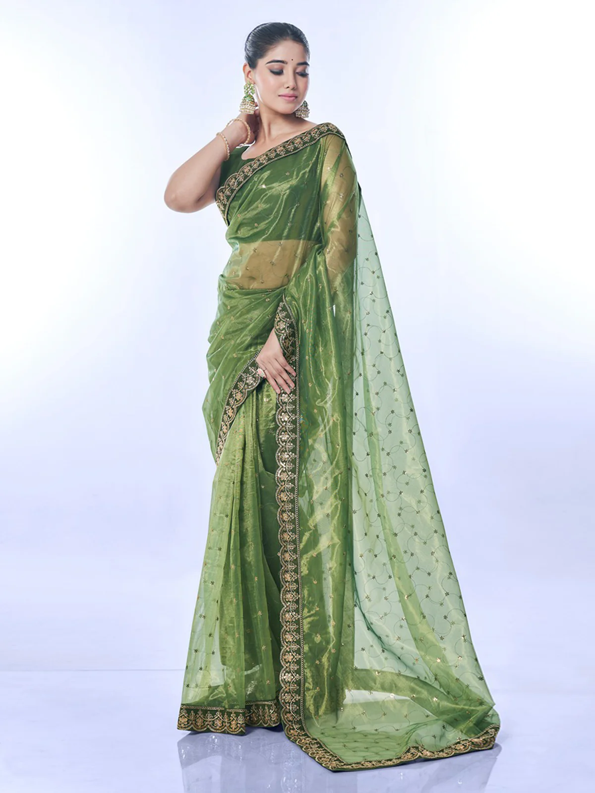 Odette Green Embellished Net Saree With Unstitched Blouse For Women - Image 2