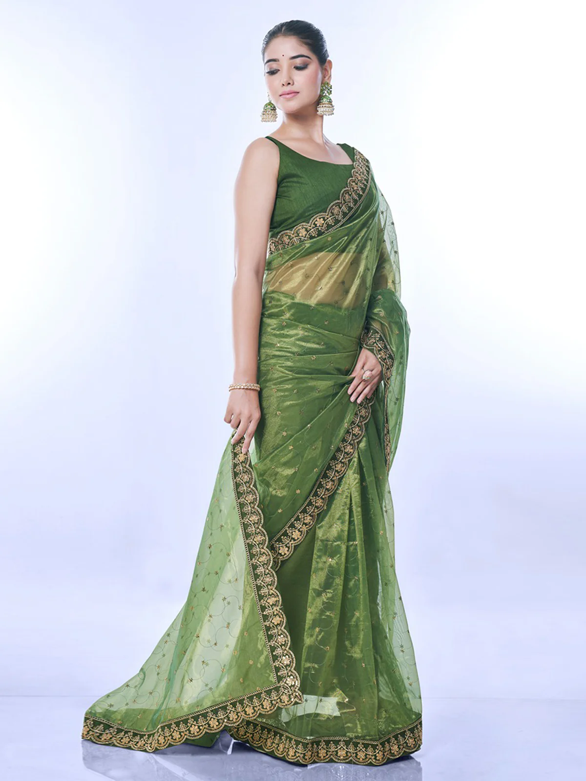 Odette Green Embellished Net Saree With Unstitched Blouse For Women - Image 3