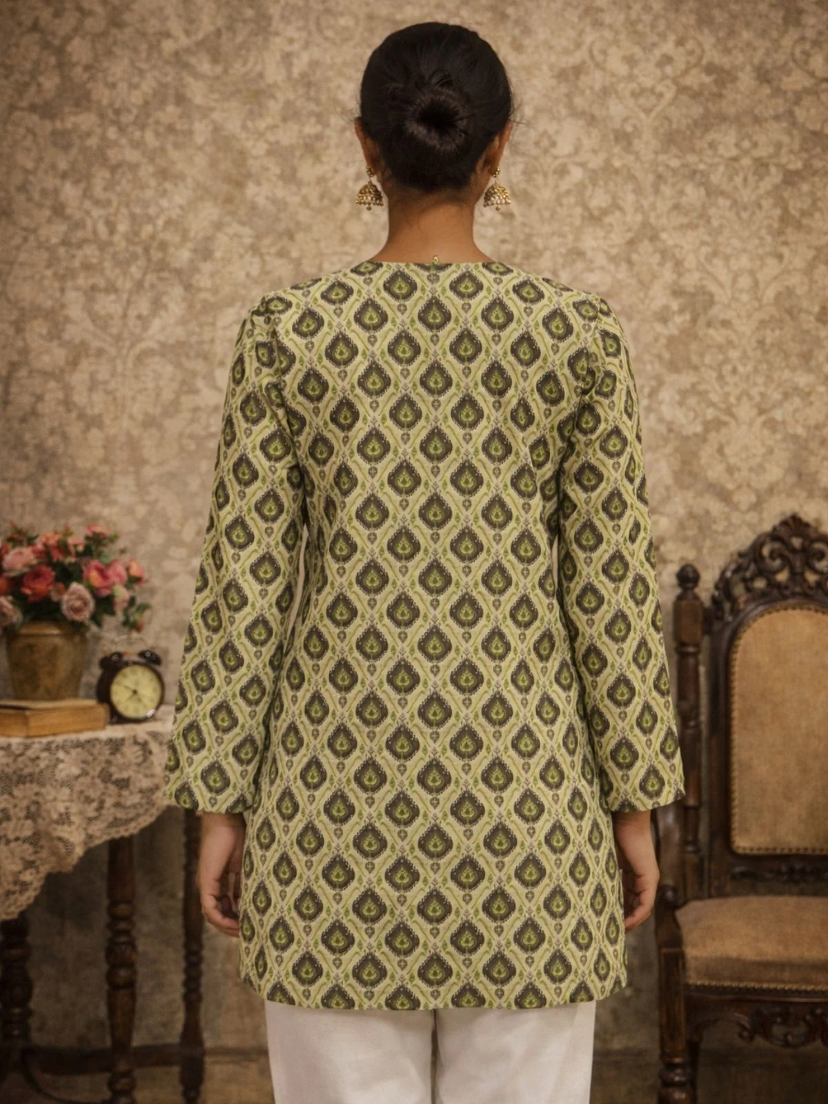 Odette Olive Green Silk Blend Printed Solid Kurti For Women - Image 3