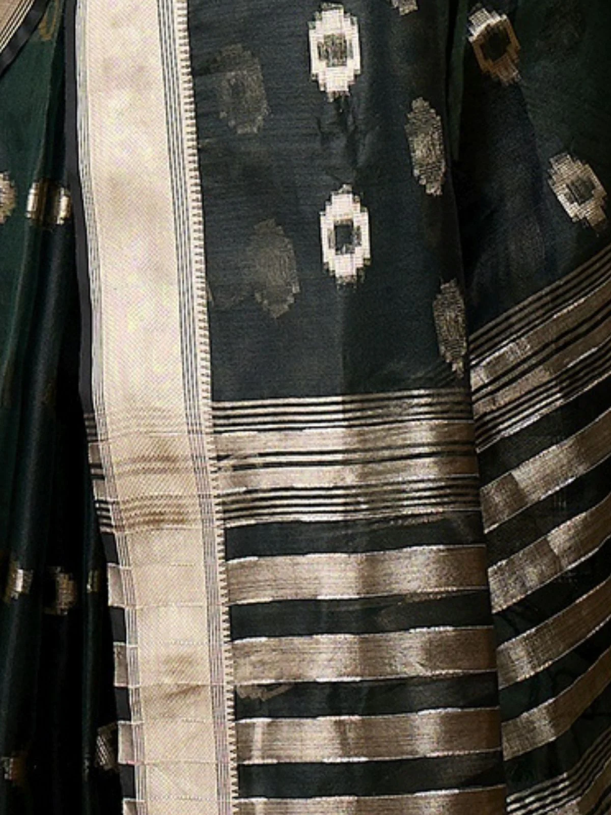 Odette Olive Organza Woven Saree With Unstitched Blouse For Women - Image 6