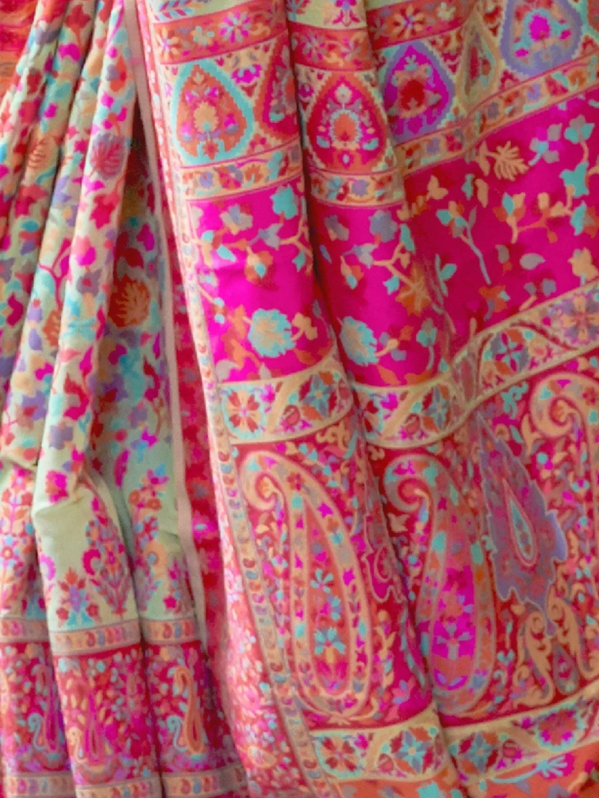 Odette Light Green Printed Silk Blend Saree With Unstitched Blouse For Women - Image 4