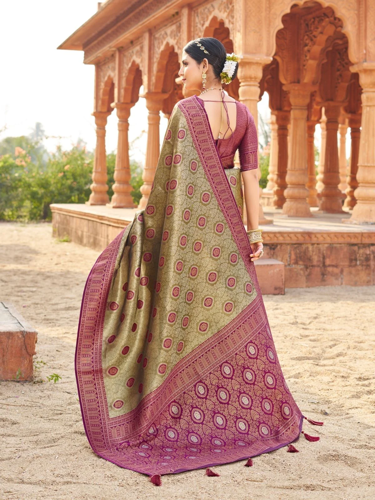 Odette Olive Silk Blend Woven Banarasi Saree For Women - Image 3