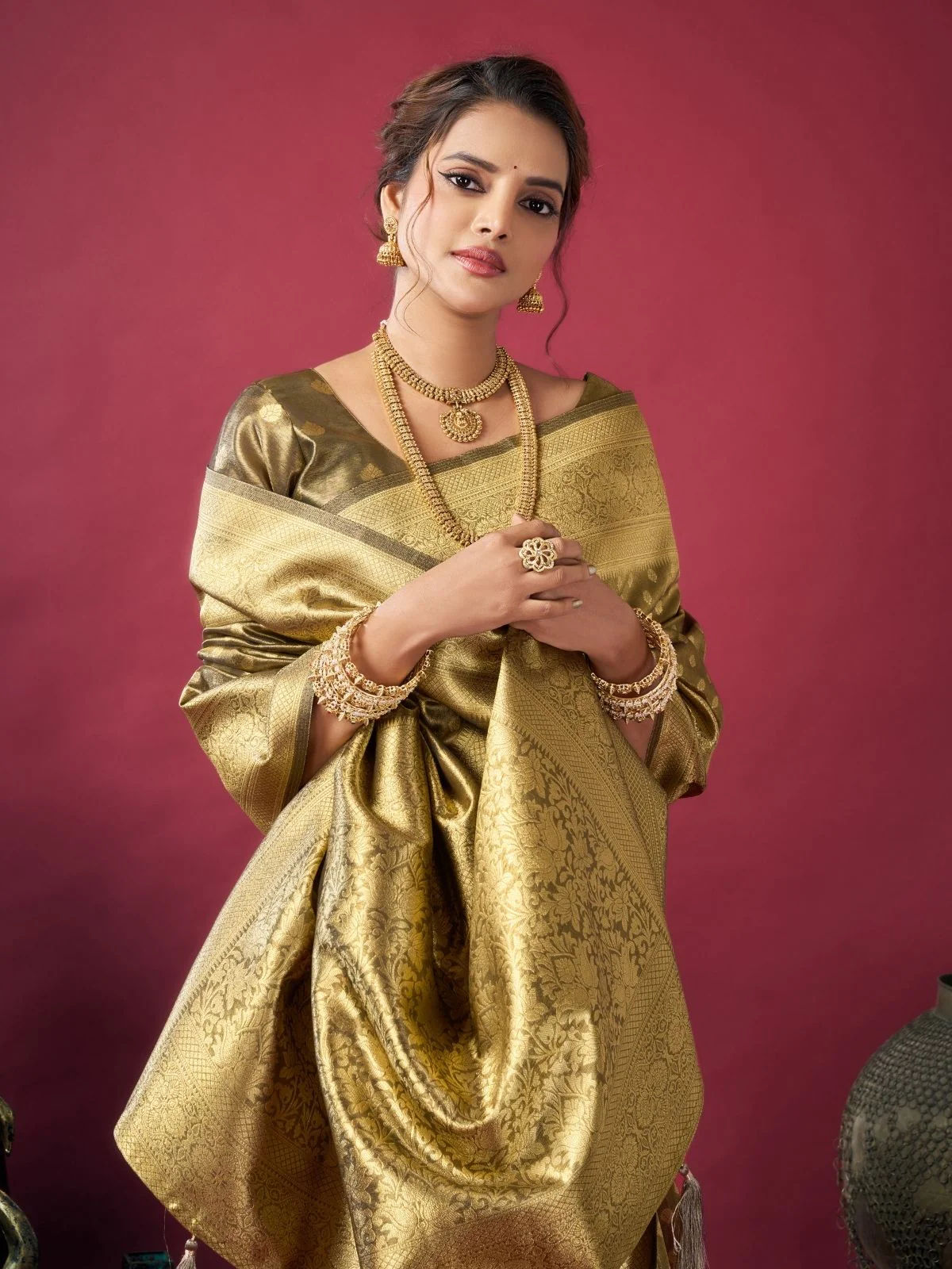 Odette Olive Silk Blend Woven Saree For Women - Image 5