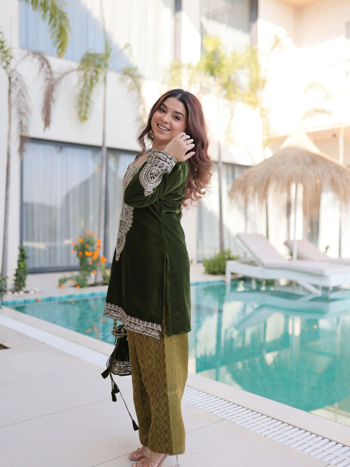 Odette Olive Velvet Embroidered Kurta Set For Women - Image 2