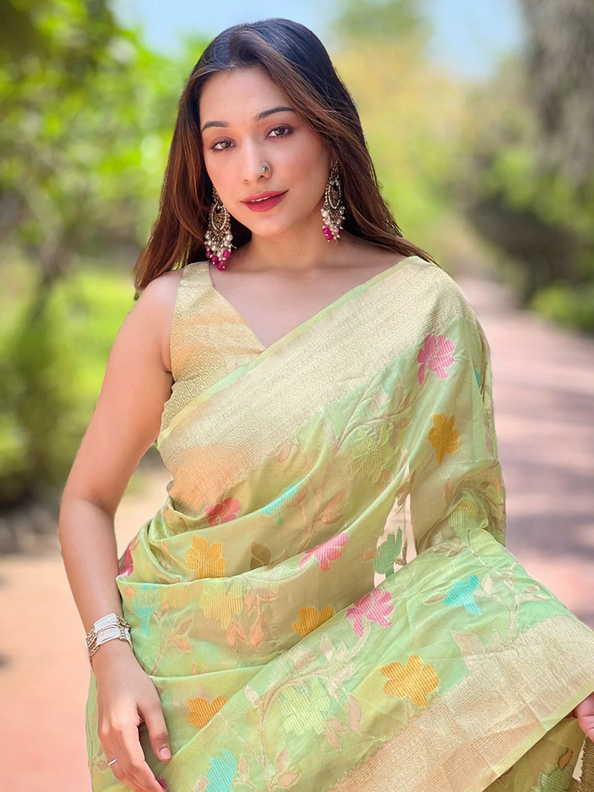 Odette Olive Woven Design Organza Saree With Unstitched Blouse For Women - Image 3