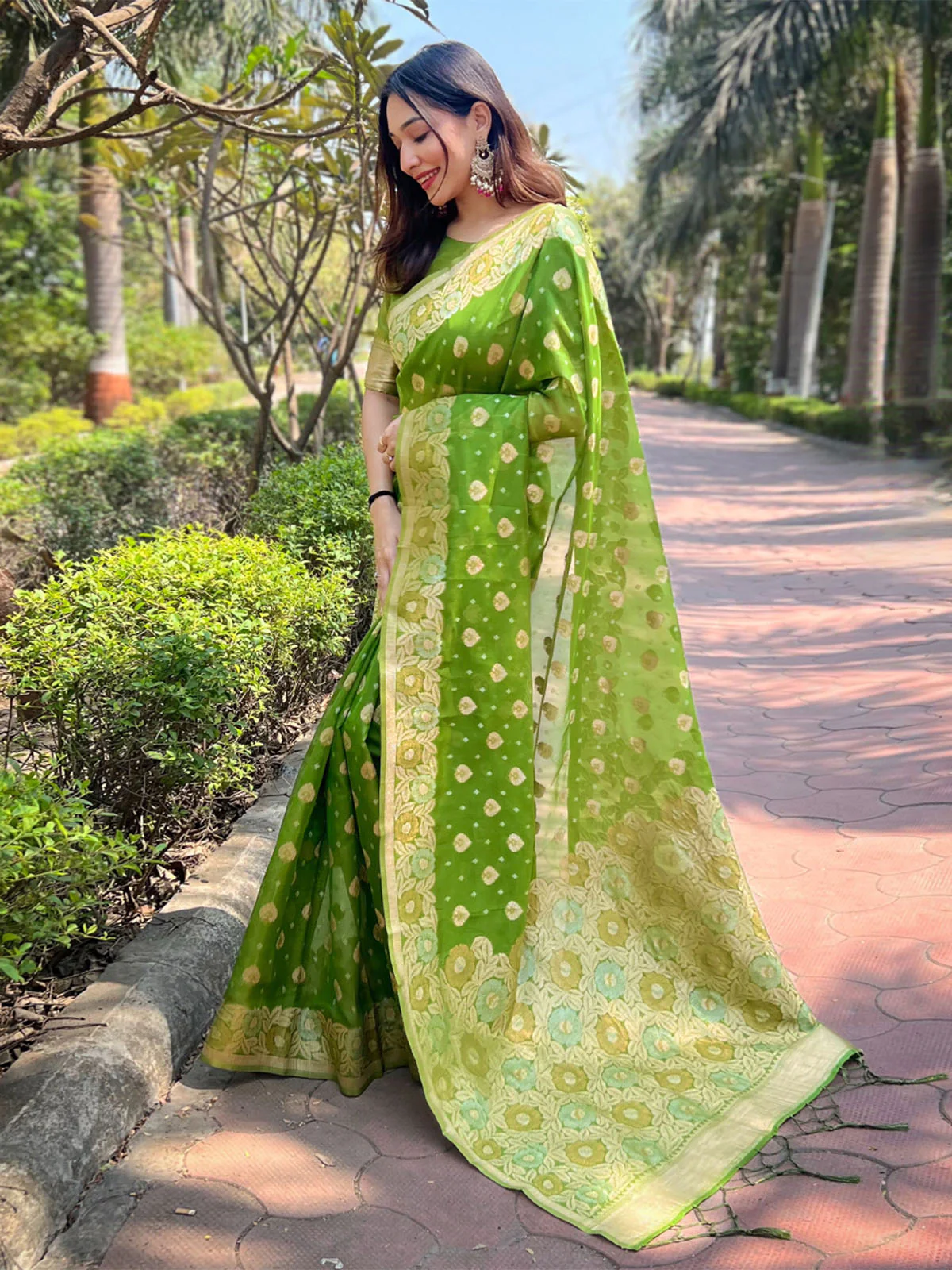 Odette Olive Woven Design Organza Saree With Unstitched Blouse For Women - Image 2