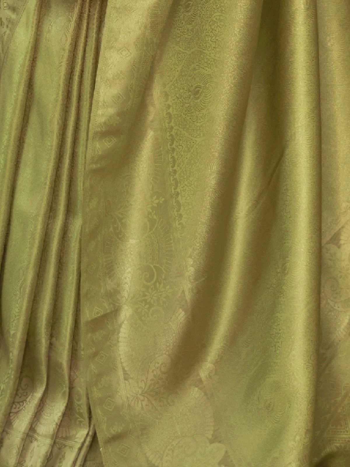 Odette Olive Woven Design Silk Blend Saree With Unstitched Blouse For Women - Image 4