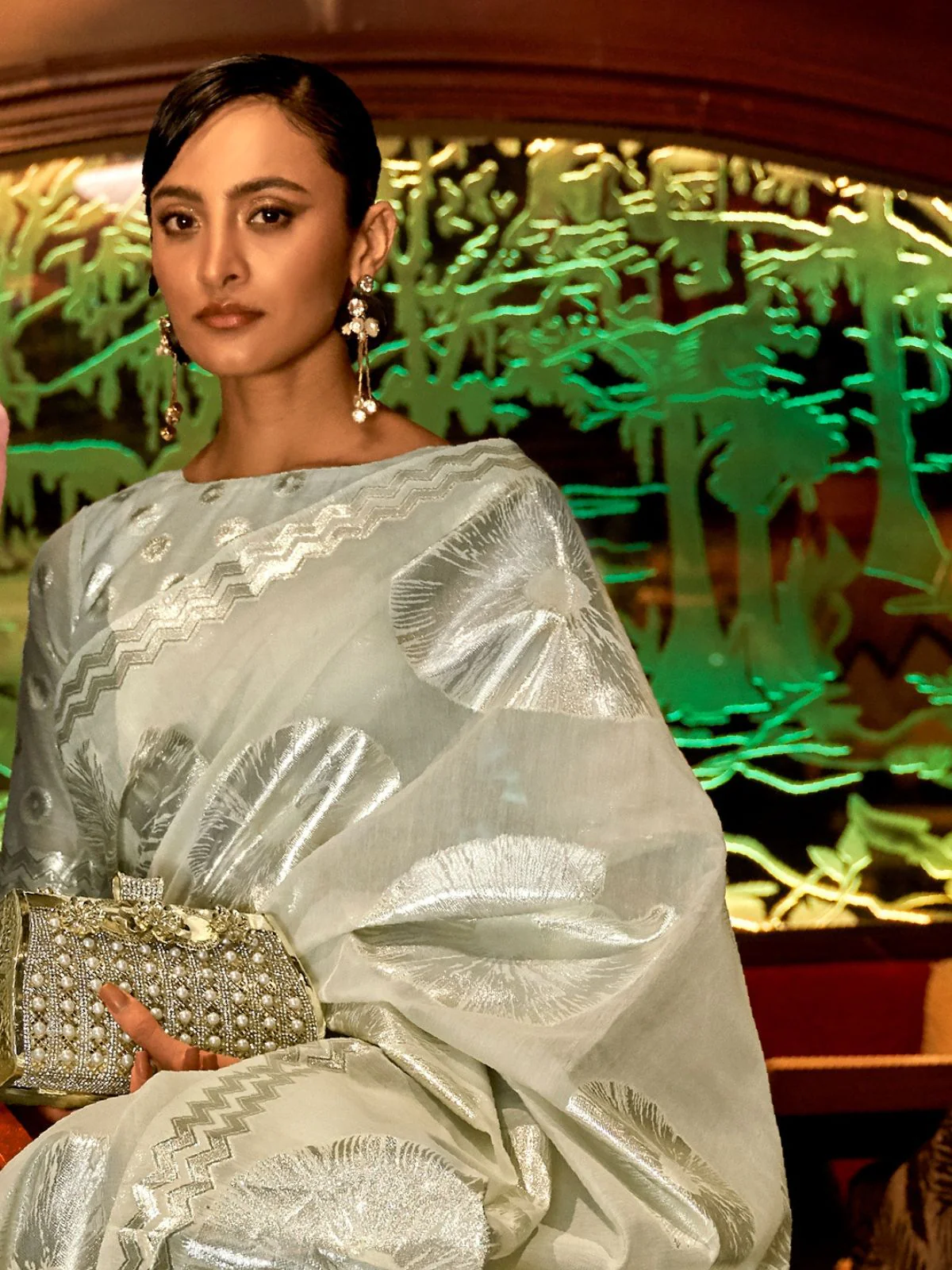 Odette Lime Woven Design Silk Blend Saree With Unstitched Blouse For Women - Image 3
