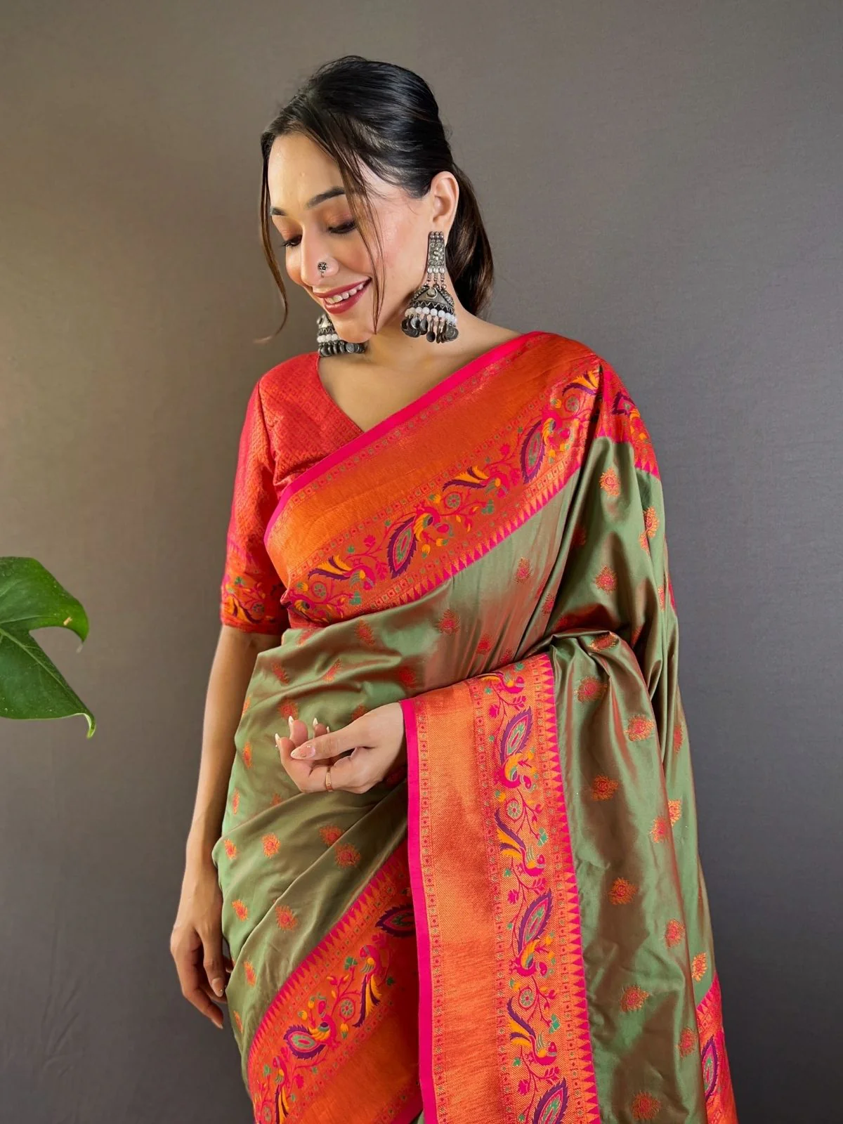 Odette Olive Woven Design Silk Blend Saree With Unstitched Blouse For Women - Image 3