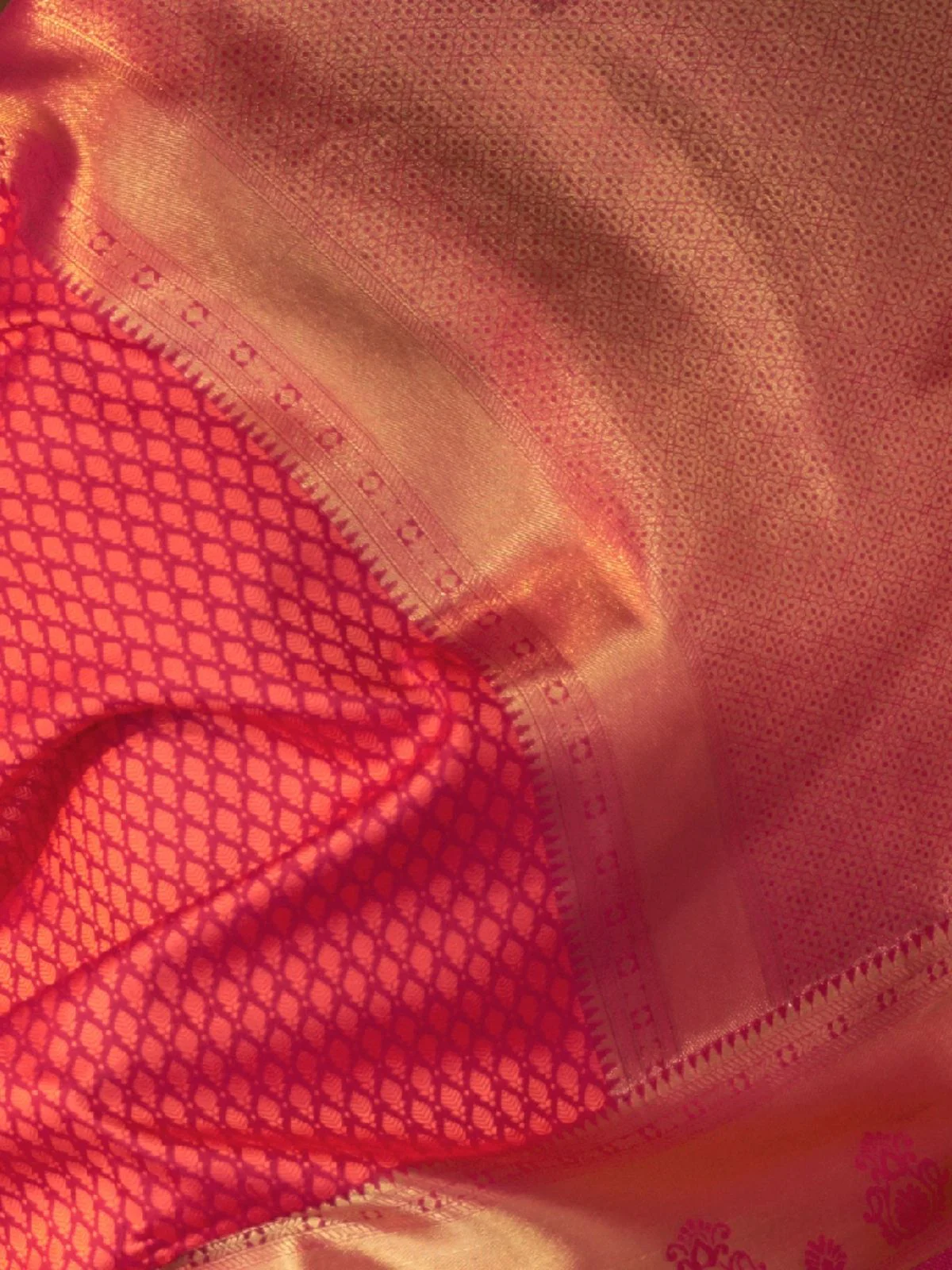 Odette Orange And Pink Woven Design Silk Blend Saree With Unstitched Blouse For Women - Image 3