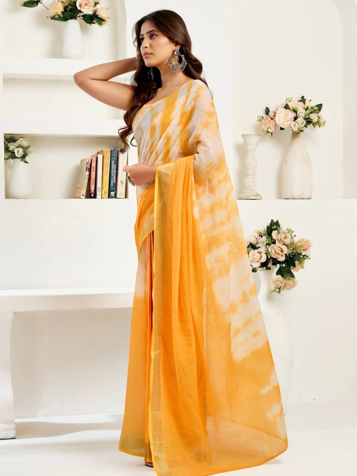 Odette Orange And White Cotton Linen Zari Work Saree For Women - Image 2