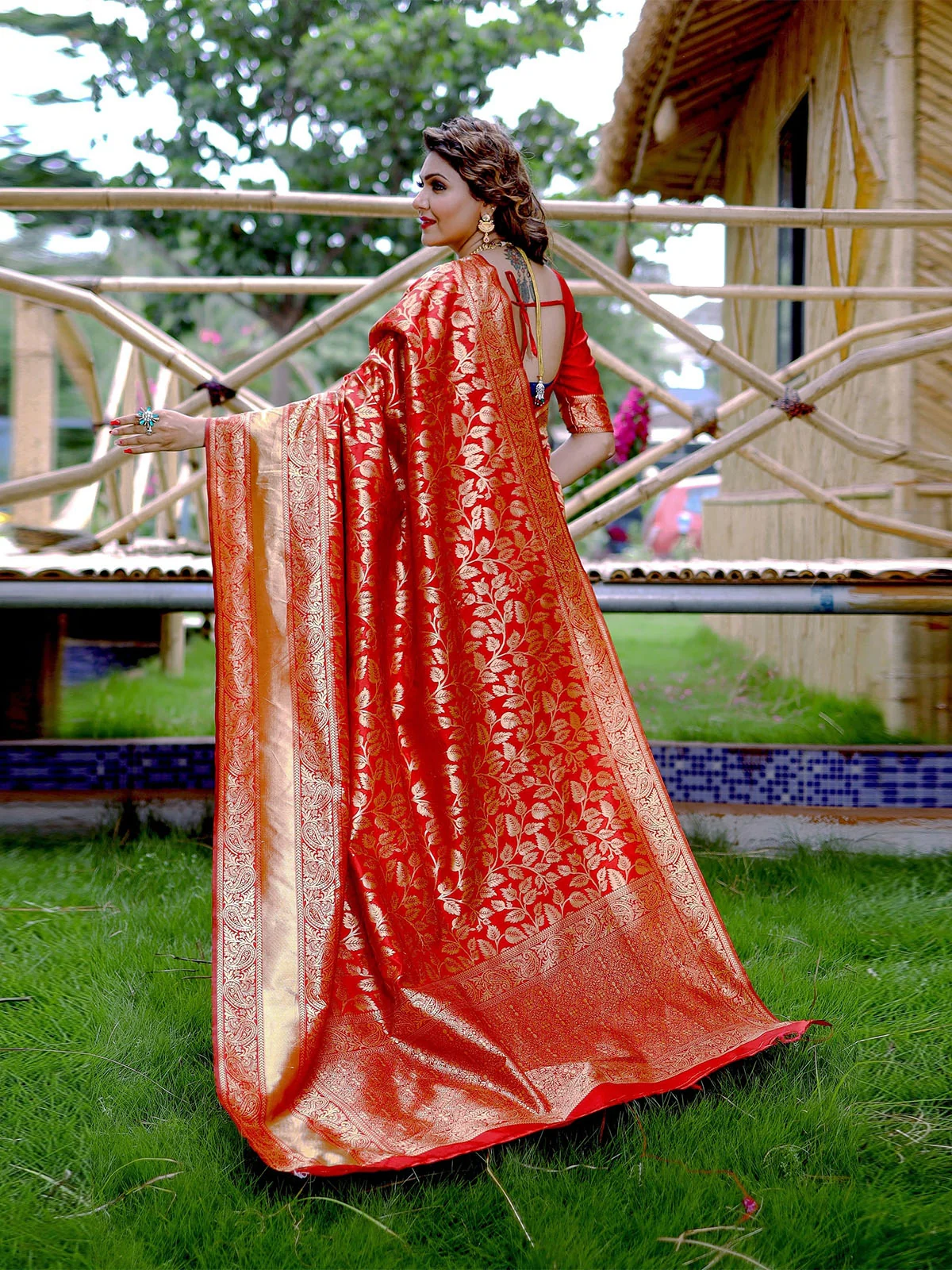 Odette Orange Banarasi Silk Woven Saree With Unstitched Blouse For Women - Image 3