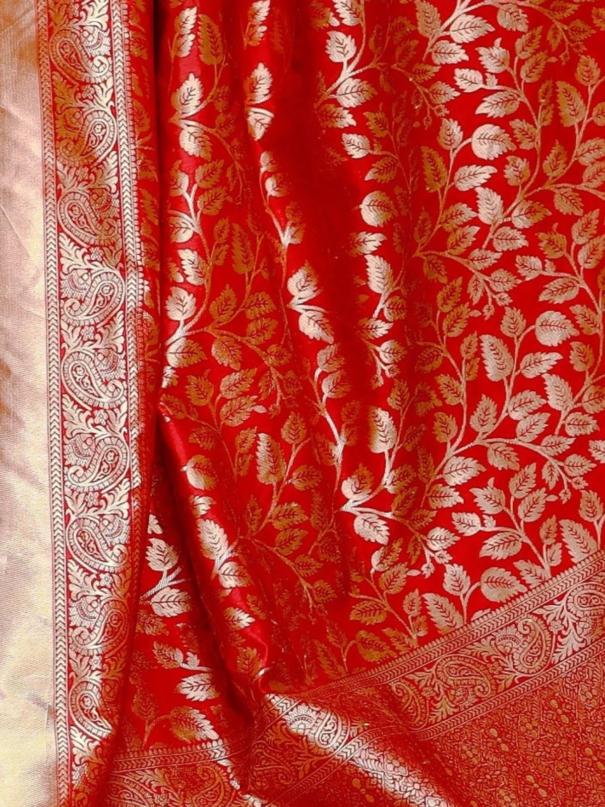 Odette Orange Banarasi Silk Woven Saree With Unstitched Blouse For Women - Image 4