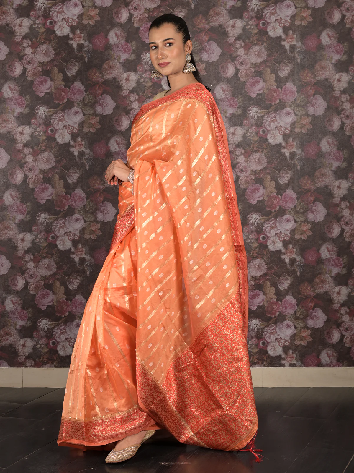 Odette Orange Cotton Silk Blend Woven Saree With Unstitched Blouse For Women - Image 3