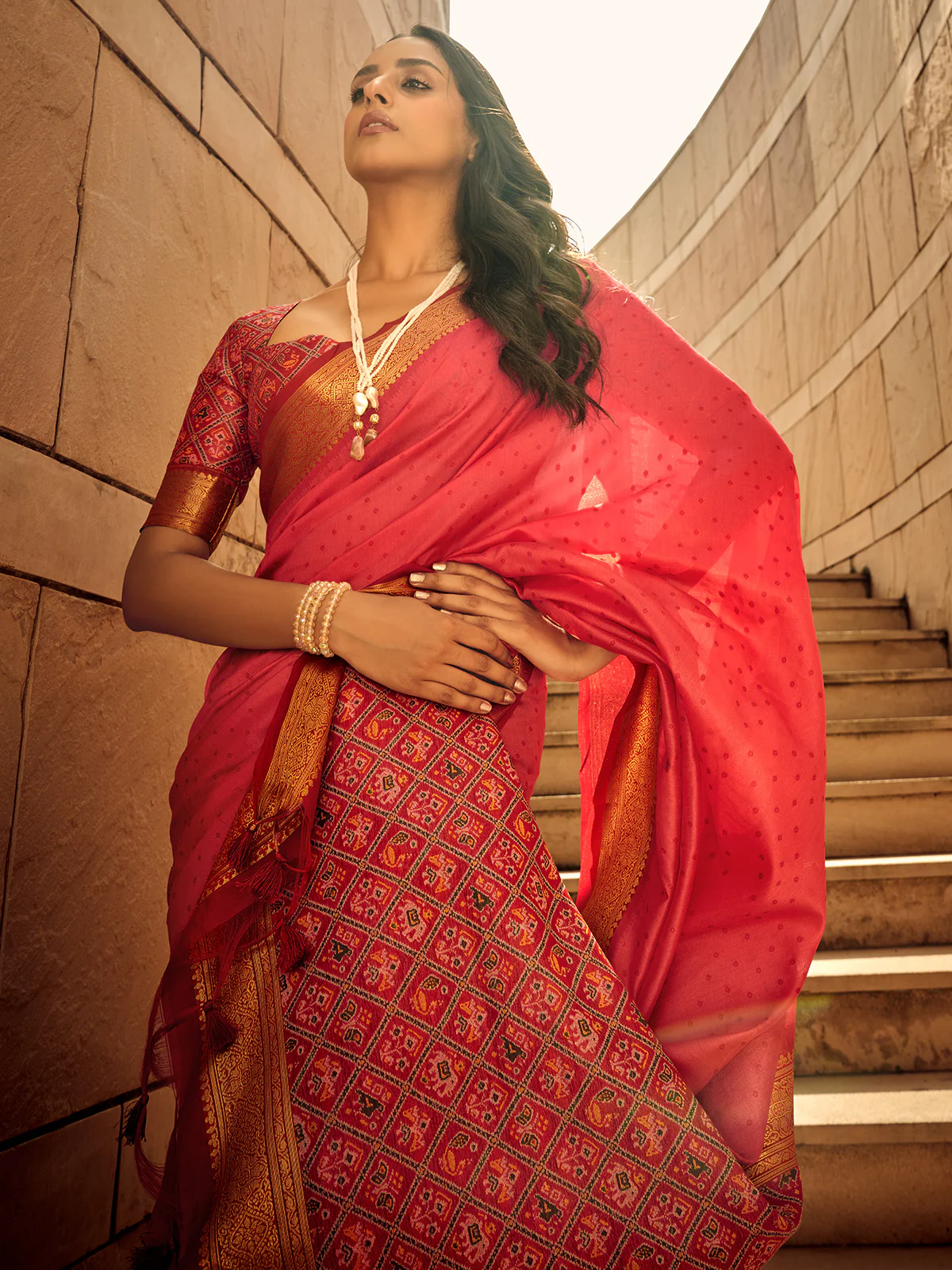 Odette Pink Handloom Woven Saree For Women - Image 2
