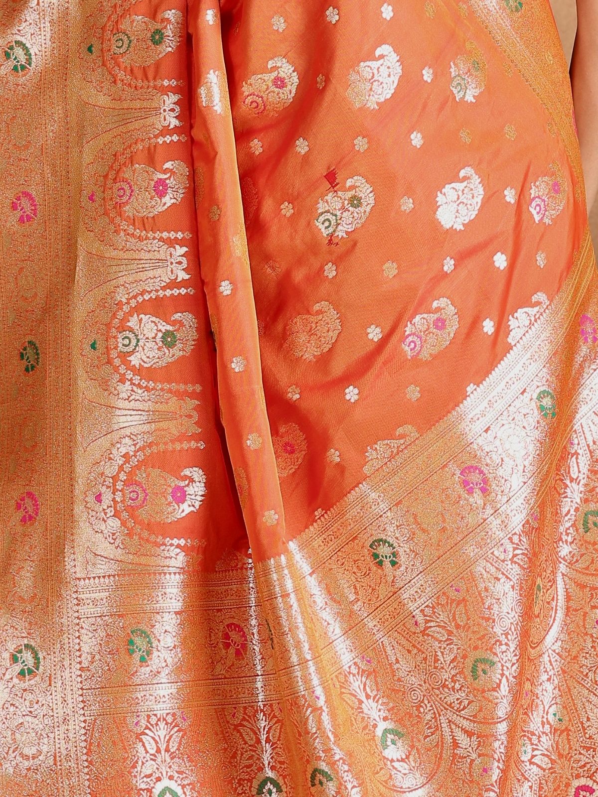 Odette Orange Silk Blend Woven Elegant Saree For Women - Image 5