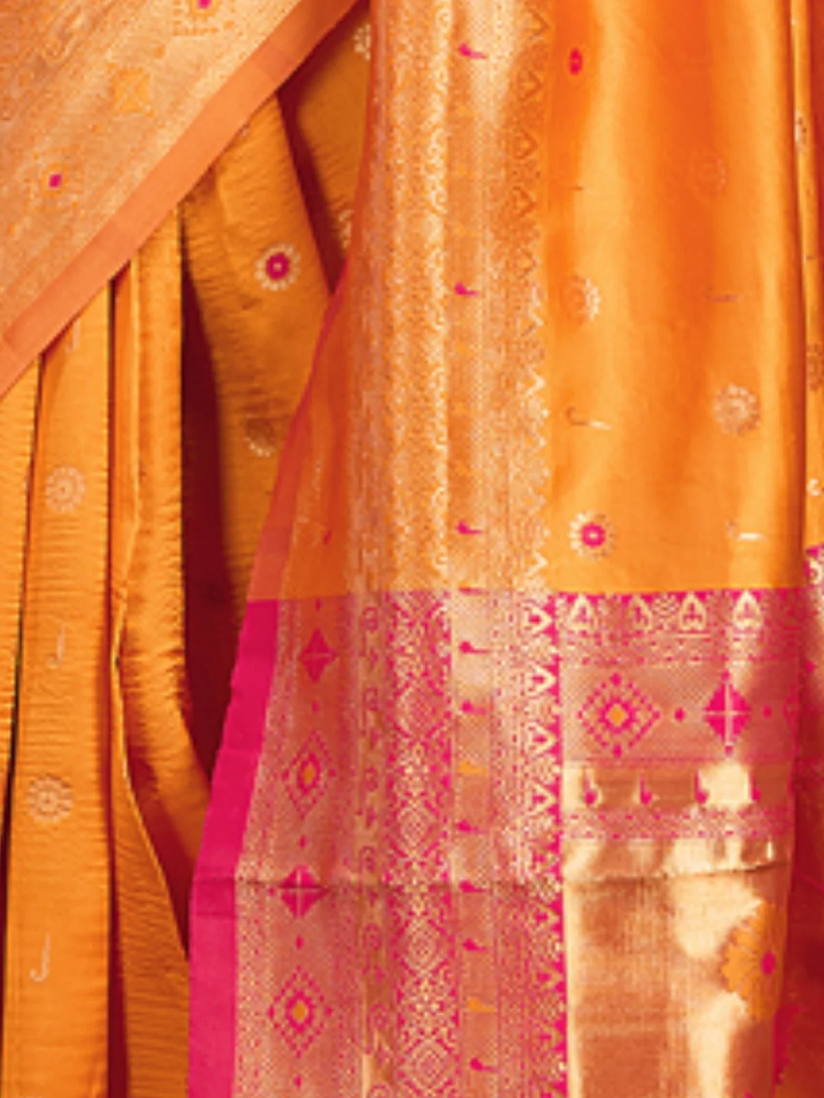 Odette Orange Silk Blend Woven Pithani Saree For Women - Image 6