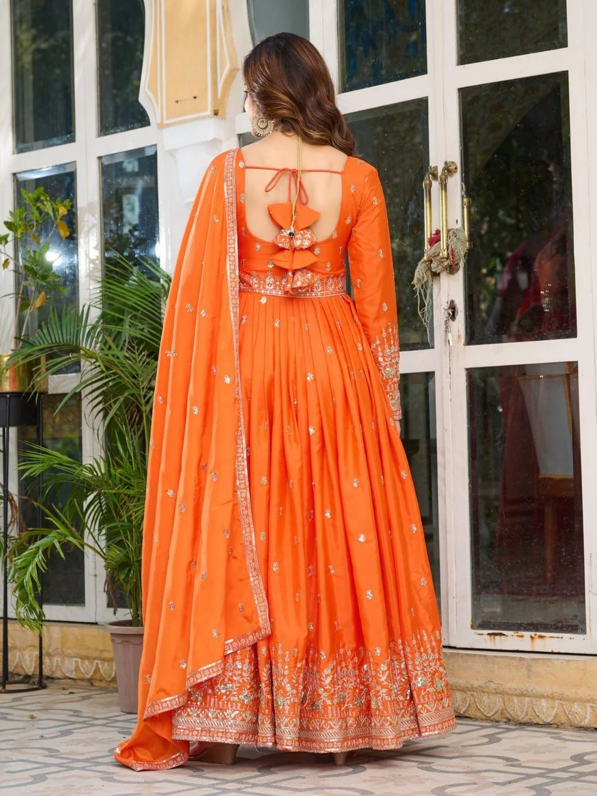 Odette Orange Silk Solid Stitched Kurta Set For Women - Image 3
