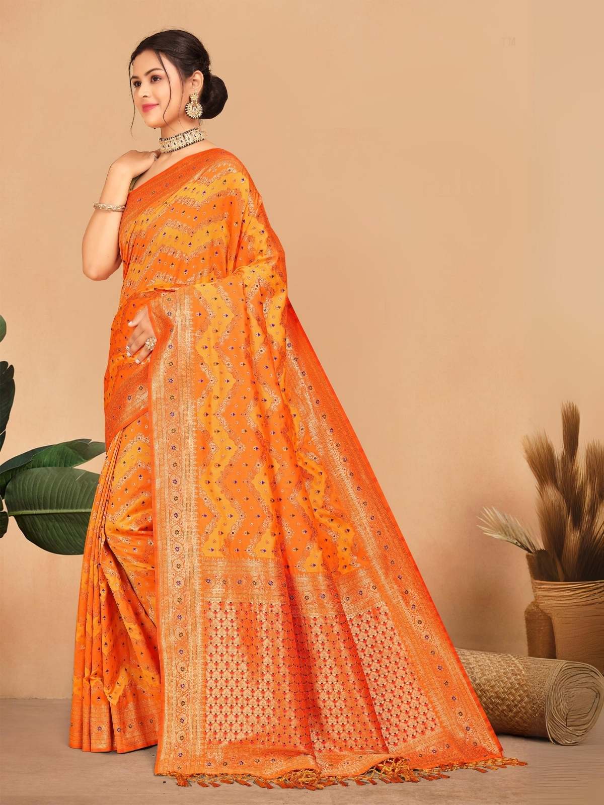 Odette Orange Woven Banarasi Silk Saree With Unstitched Blouse for Women - Image 2