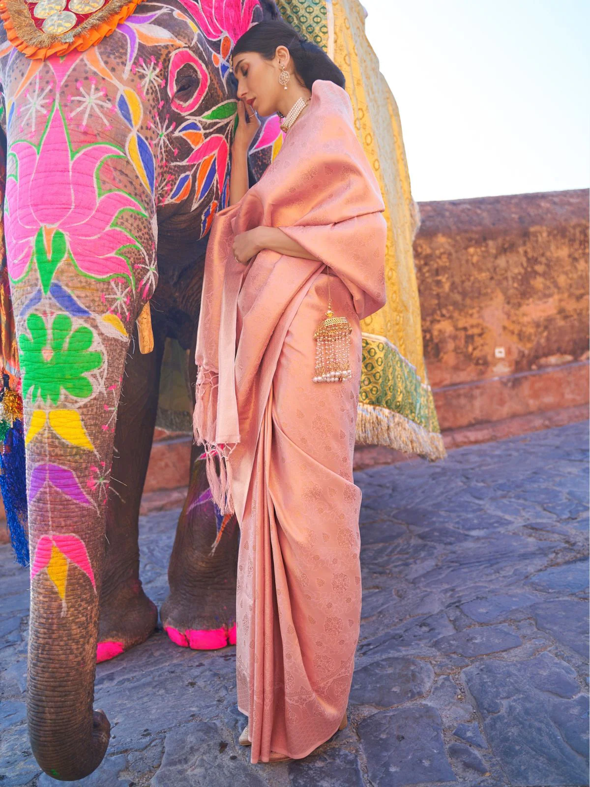 Odette Peach Woven Design Silk Blend Saree With Unstitched Blouse For Women - Image 2