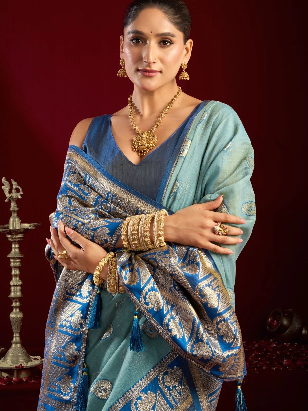 Odette Pastel Blue Silk Blend Woven Saree For Women - Image 5