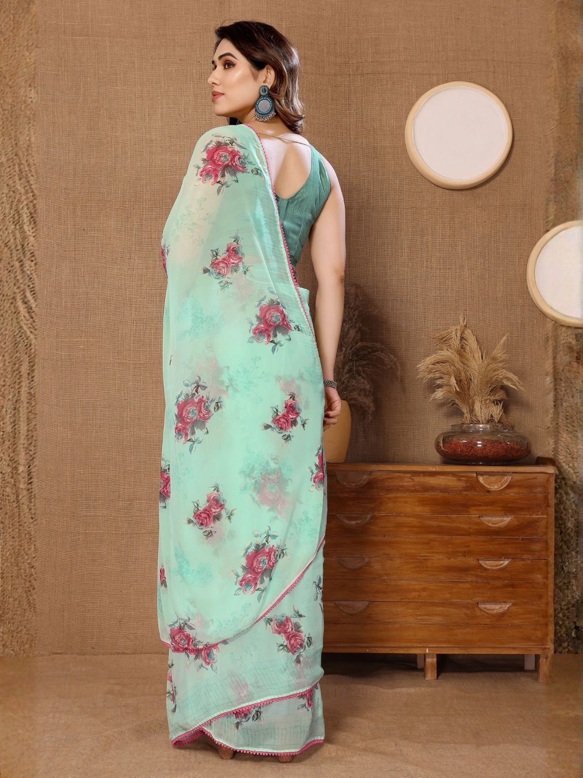 Odette Pastel Green Georgette Floral Print Saree For Women - Image 3