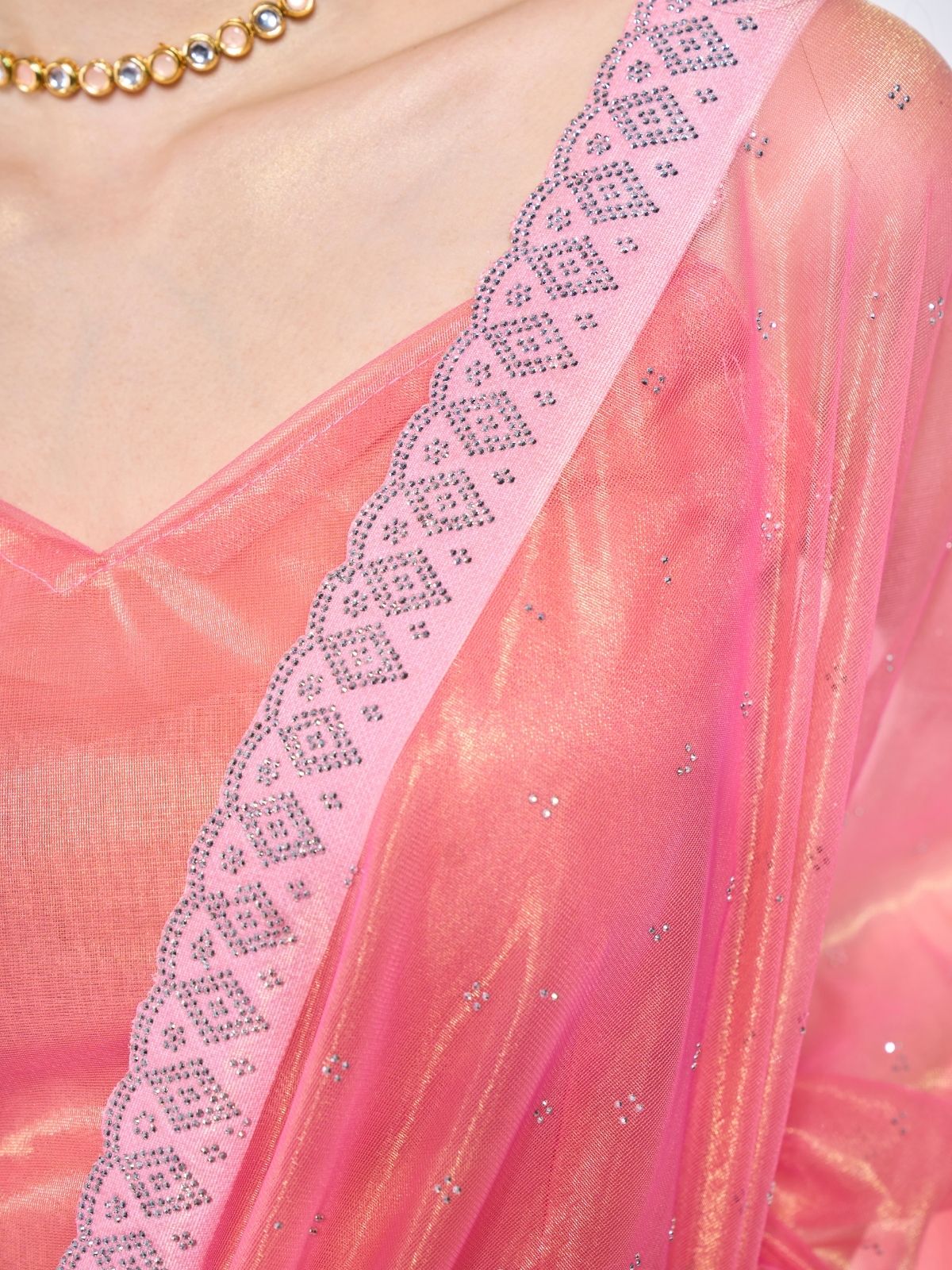 Odette Peach Net Embellished Saree With Unstitched Blouse For Women - Image 6