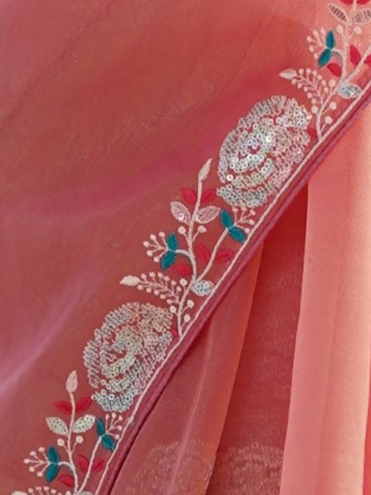 Odette Peach Net Sequins Embroidered Saree With Unstitched Blouse For Women - Image 6