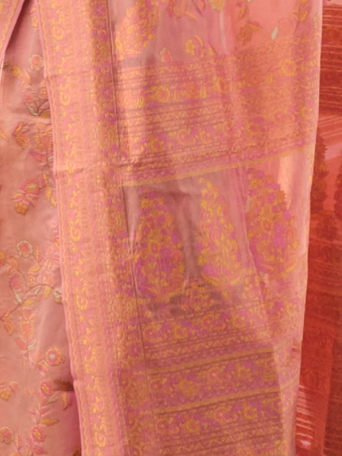 Odette Peach Organza Woven Saree With Unstitched Blouse For Women - Image 3