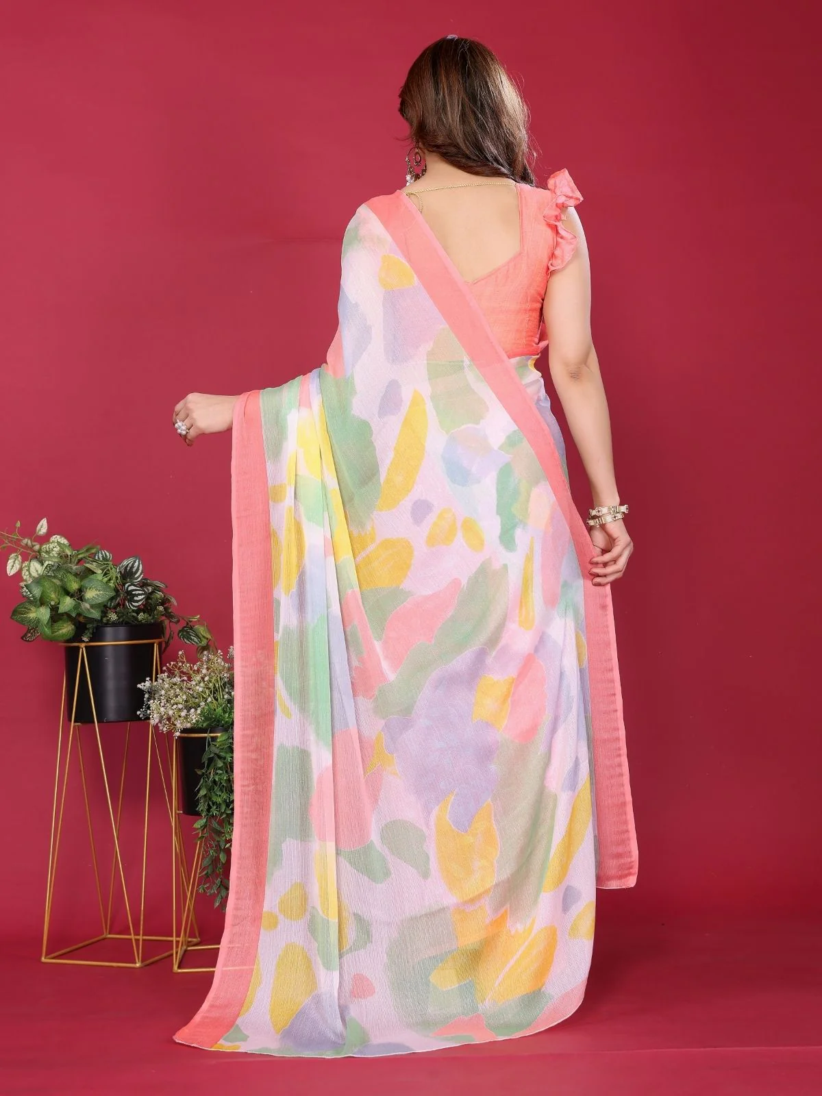Odette Peach Silk Blend Printed Saree For Women - Image 3