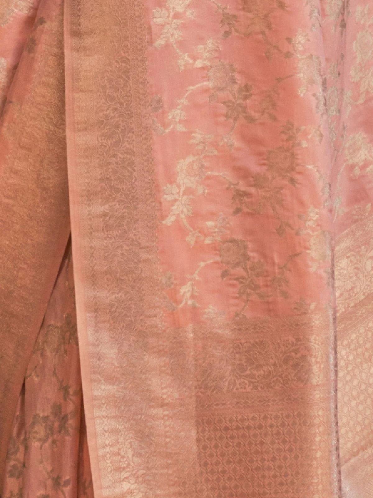 Odette Peach Silk Blend Woven Saree With Unstitched Blouse For  Women - Image 3