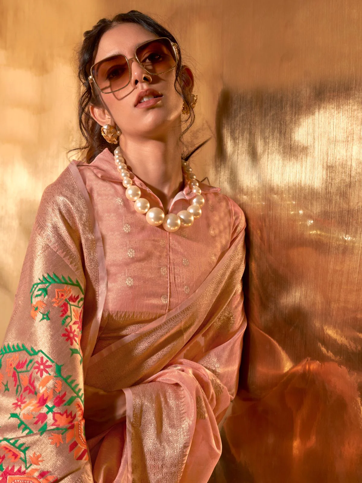 Odette Peach Tissue Woven Saree With Unstitched Blouse For Women - Image 2