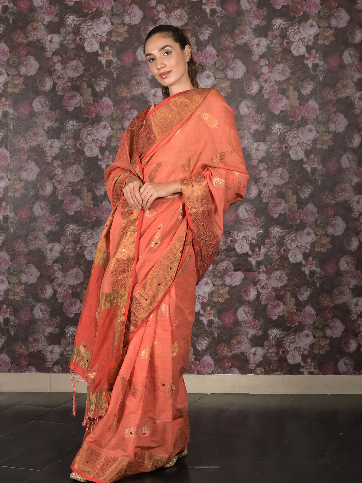 Odette Peach Woven Cotton Silk Blend Saree With Unstitched Blouse For Women - Image 4