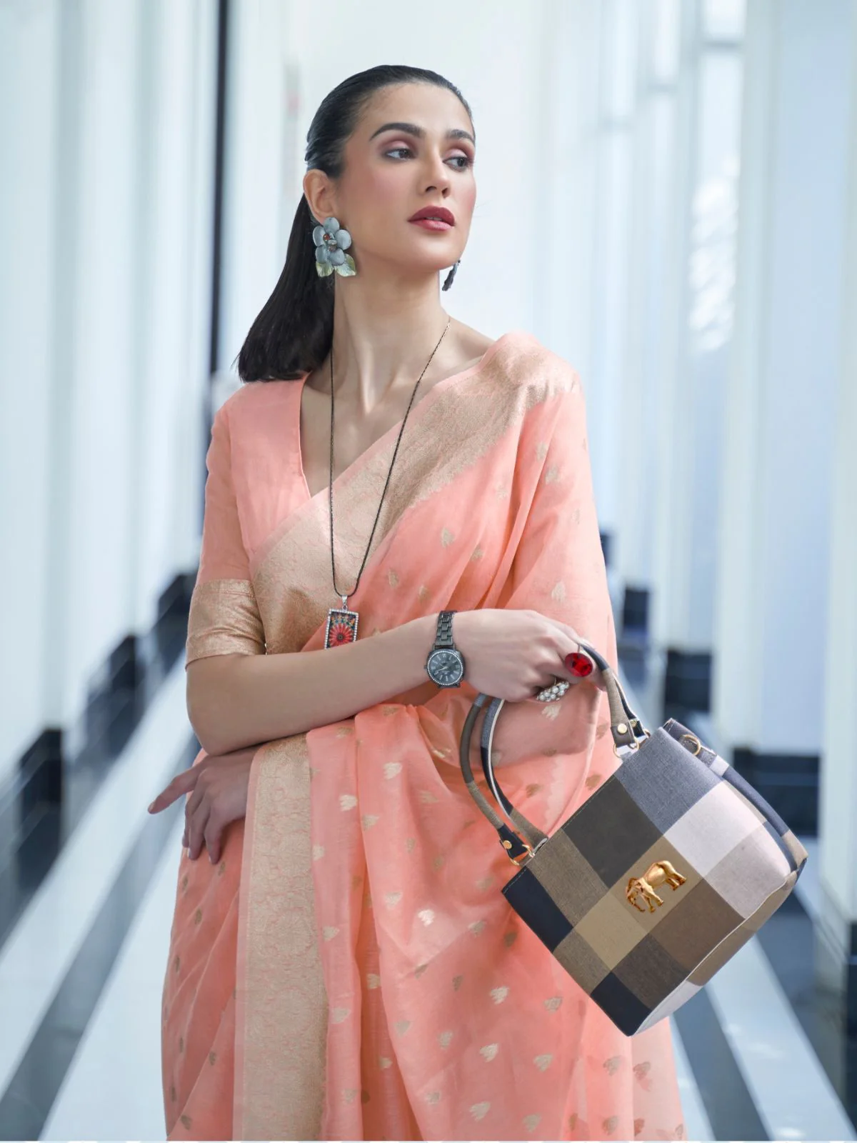 Odette Peach Woven Design Silk Blend Saree With Unstitched Blouse For Women - Image 2