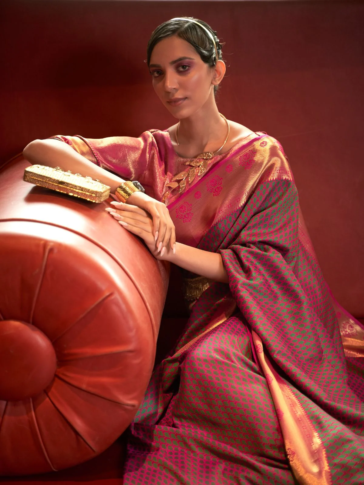 Odette Pink And Green Woven Design Silk Blend Saree With Unstitched Blouse For Women - Image 2