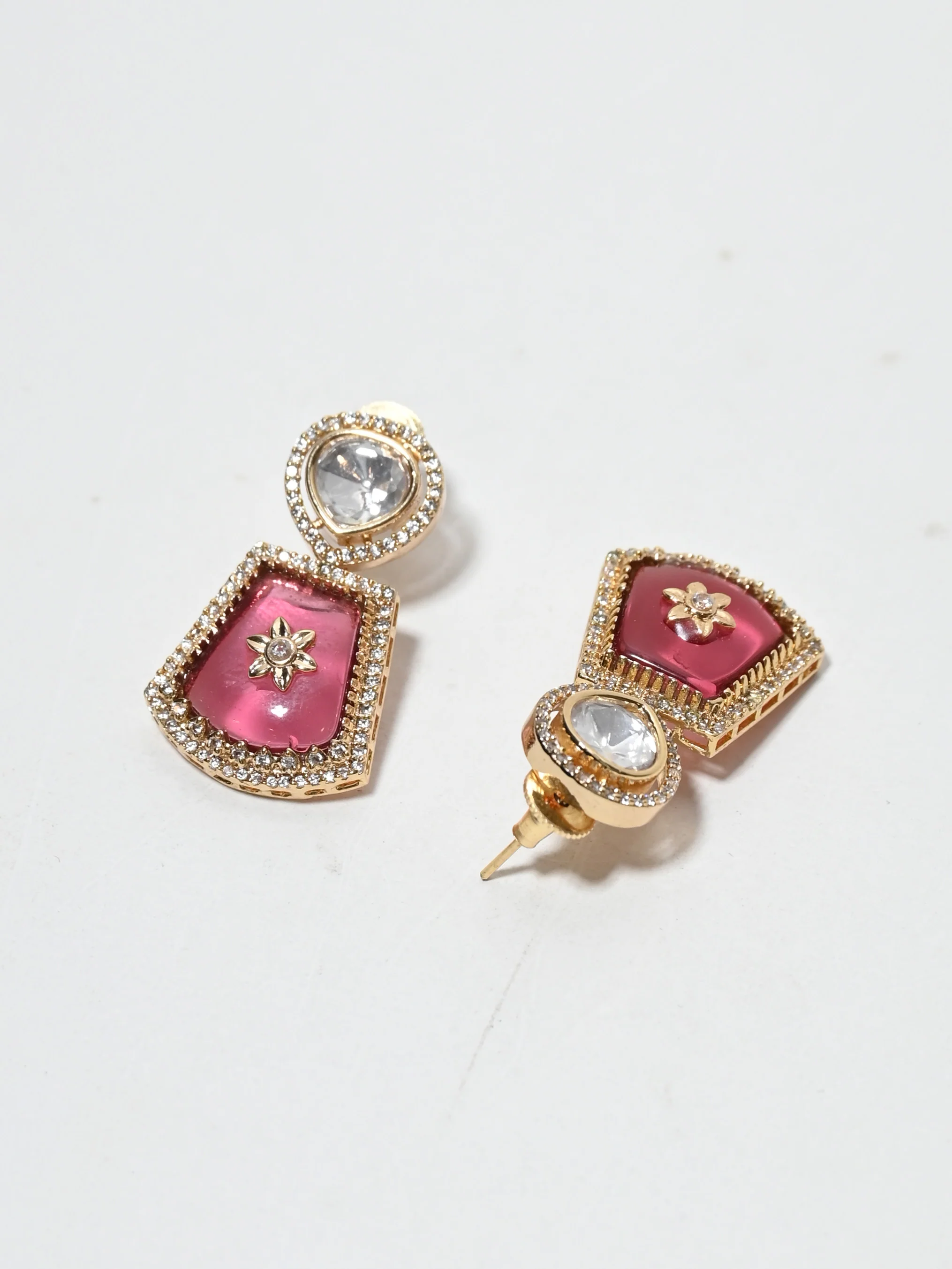 Odette Pink And White Alloy Stone Jewellery Set For Women - Image 5