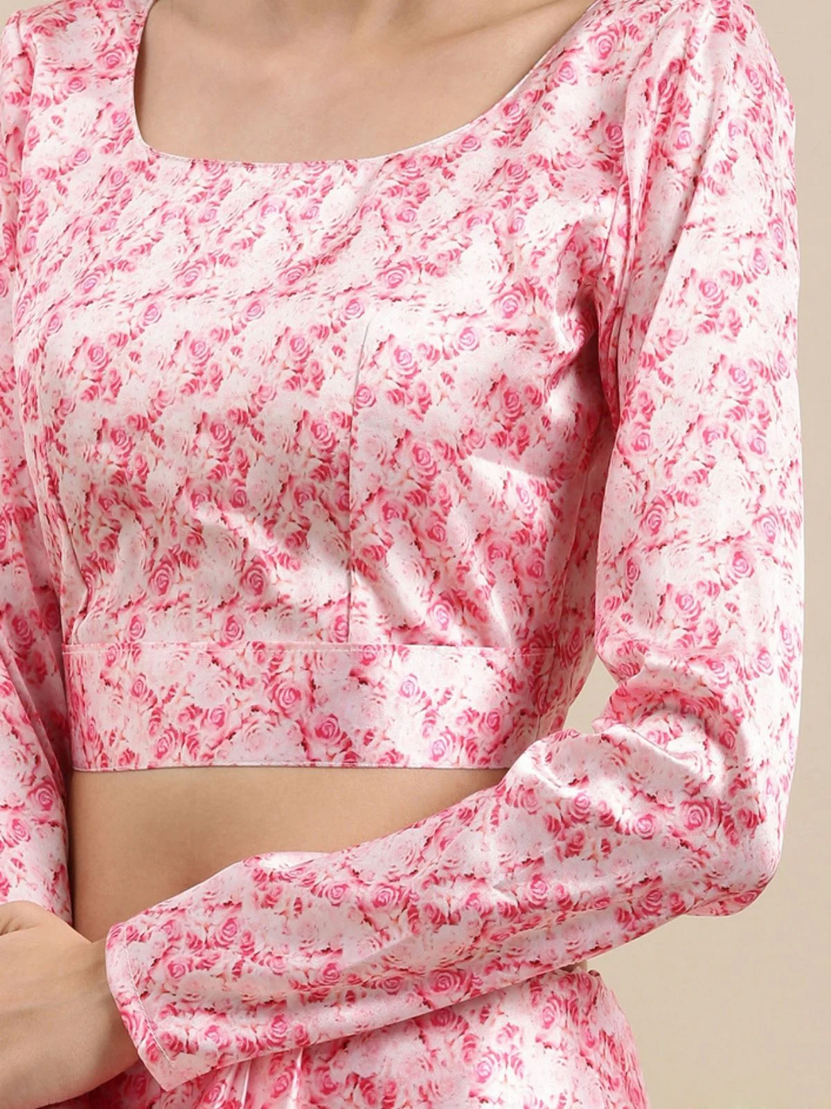 Odette Pink And White Satin Printed Saree With Unstitched Blouse For Women - Image 5