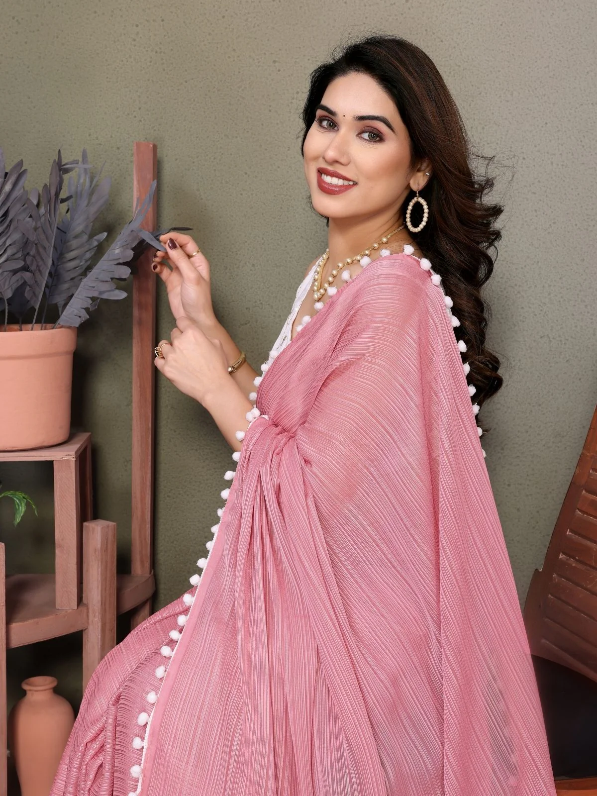 Odette Pink Banglori Lace Work Saree With Unstitched Blouse For Women - Image 3