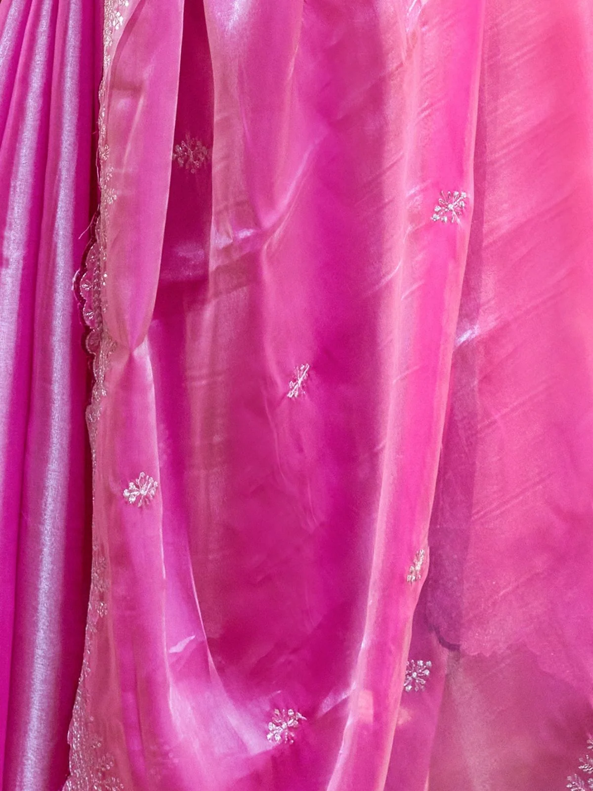 Odette Pink Chiffon Embellished Saree For Women - Image 5