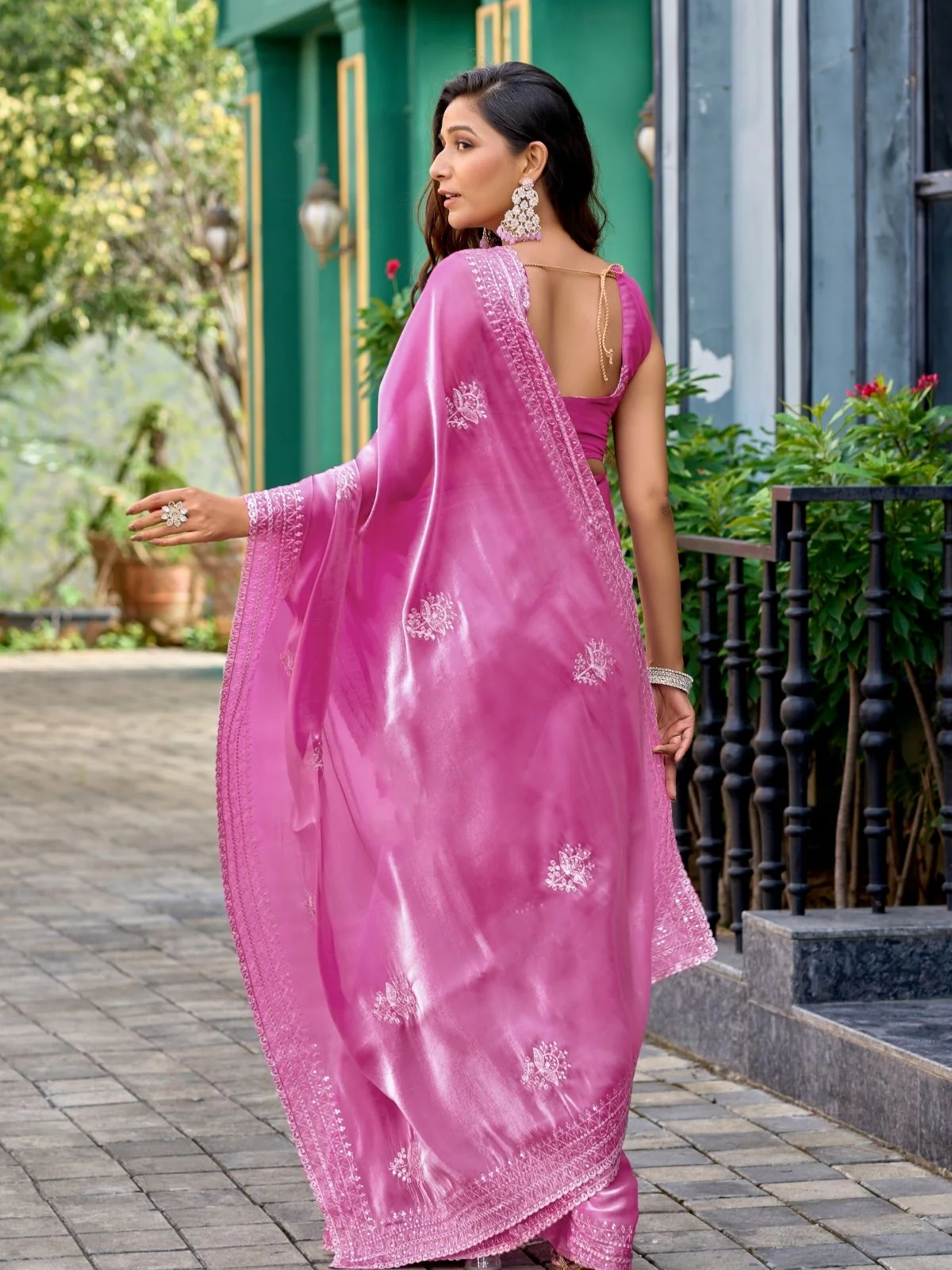 Odette Pink Chiffon Embroidered Saree For Women - Image 4